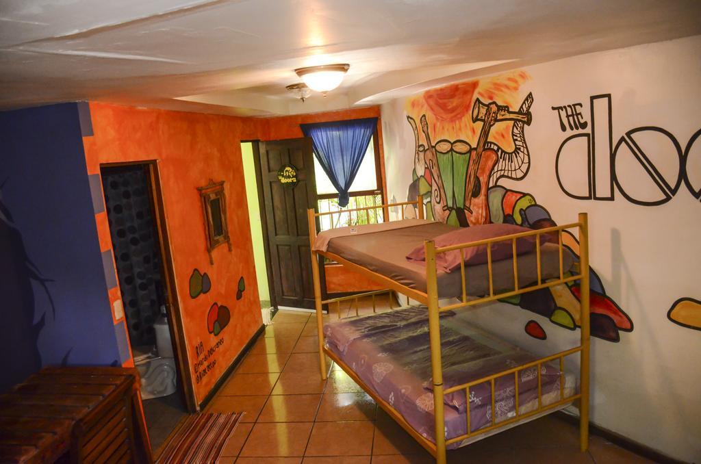 Pura Vida Hostel Tamarindo Exterior photo