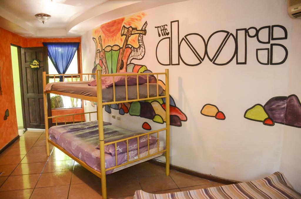 Pura Vida Hostel Tamarindo Exterior photo